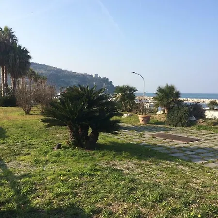 Casa de Férias La Casetta Di Erika Lacco Ameno (Isola d'Ischia)